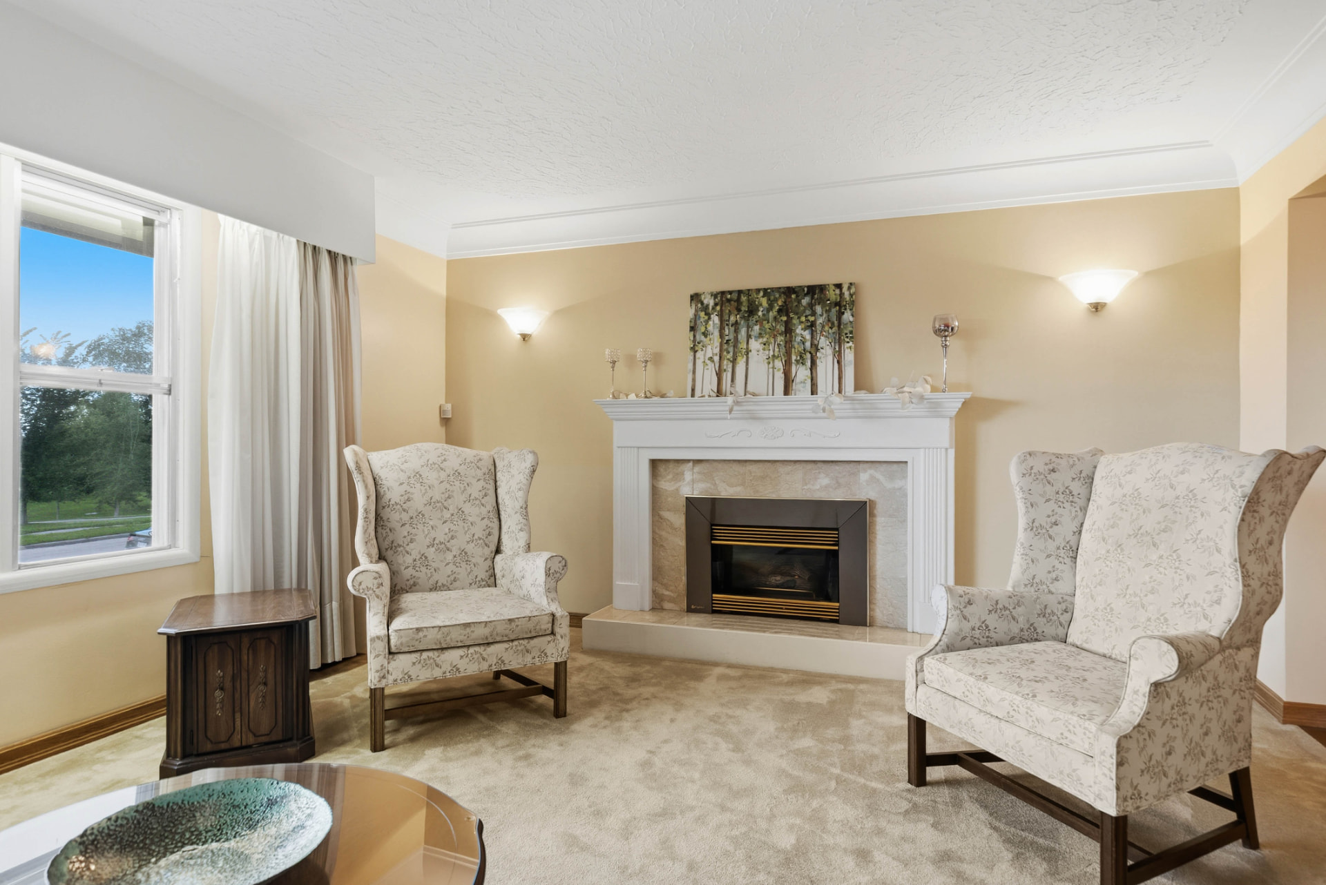 Fireside Lounge