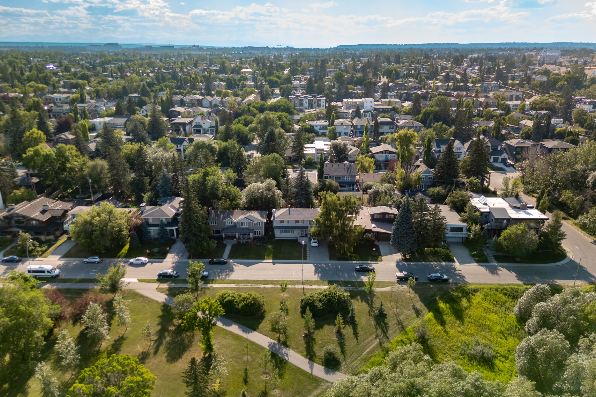 Street & River Park